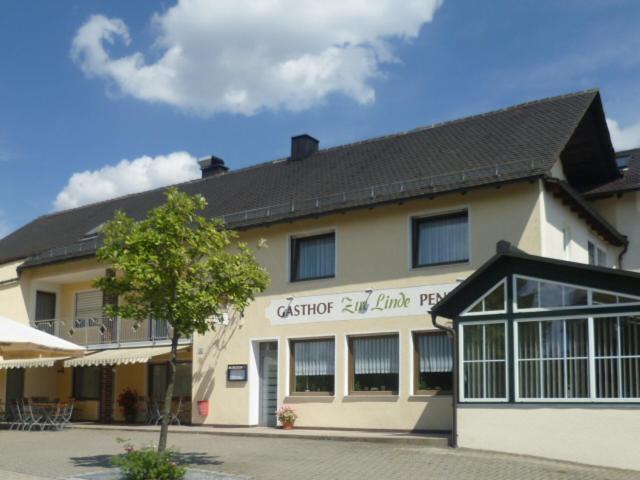 ריאדנבורג Landgasthof Zur Linde מראה חיצוני תמונה